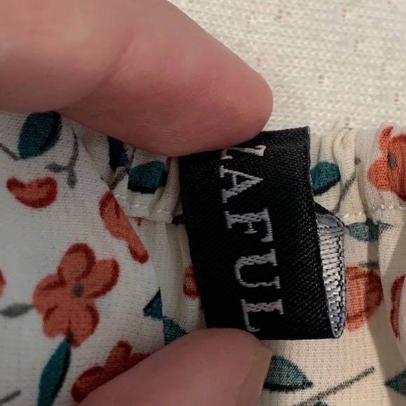 Zaful Red Flower Mesh Romper - Picture 5 of 5